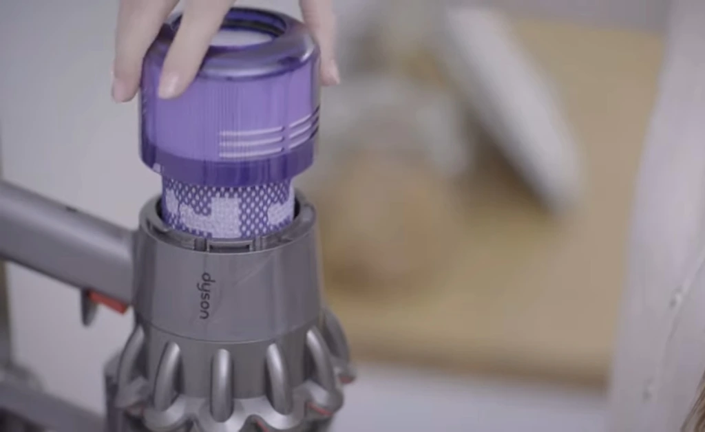 Refit the Post-Filter in Your Dyson